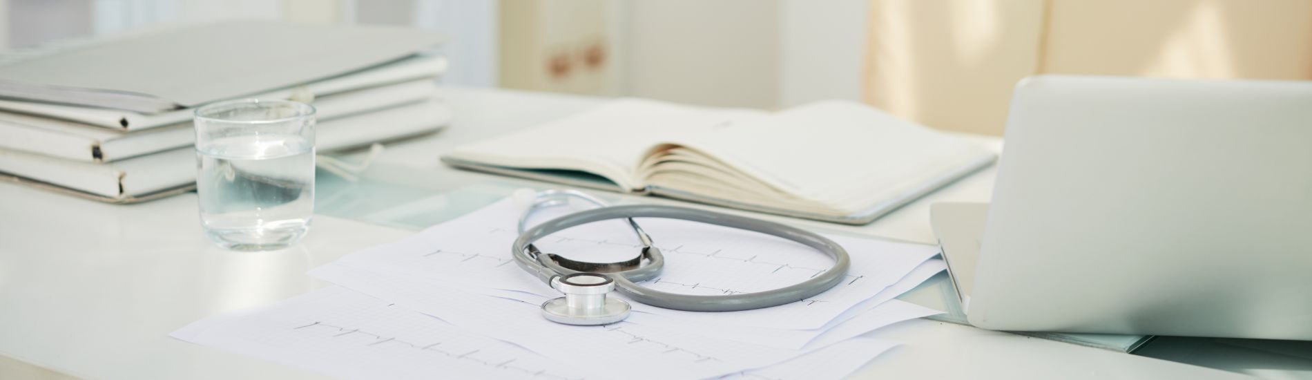 Otworzenie gabinetu lekarskiego — jakie warunki należy spełnić?